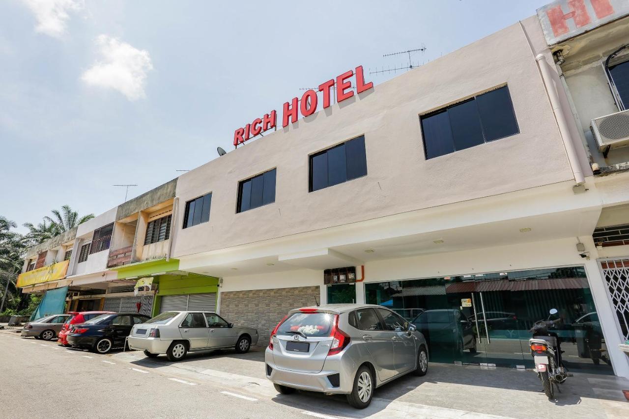 Super Oyo 89495 Rich Hotel Johor Bahru Exterior foto